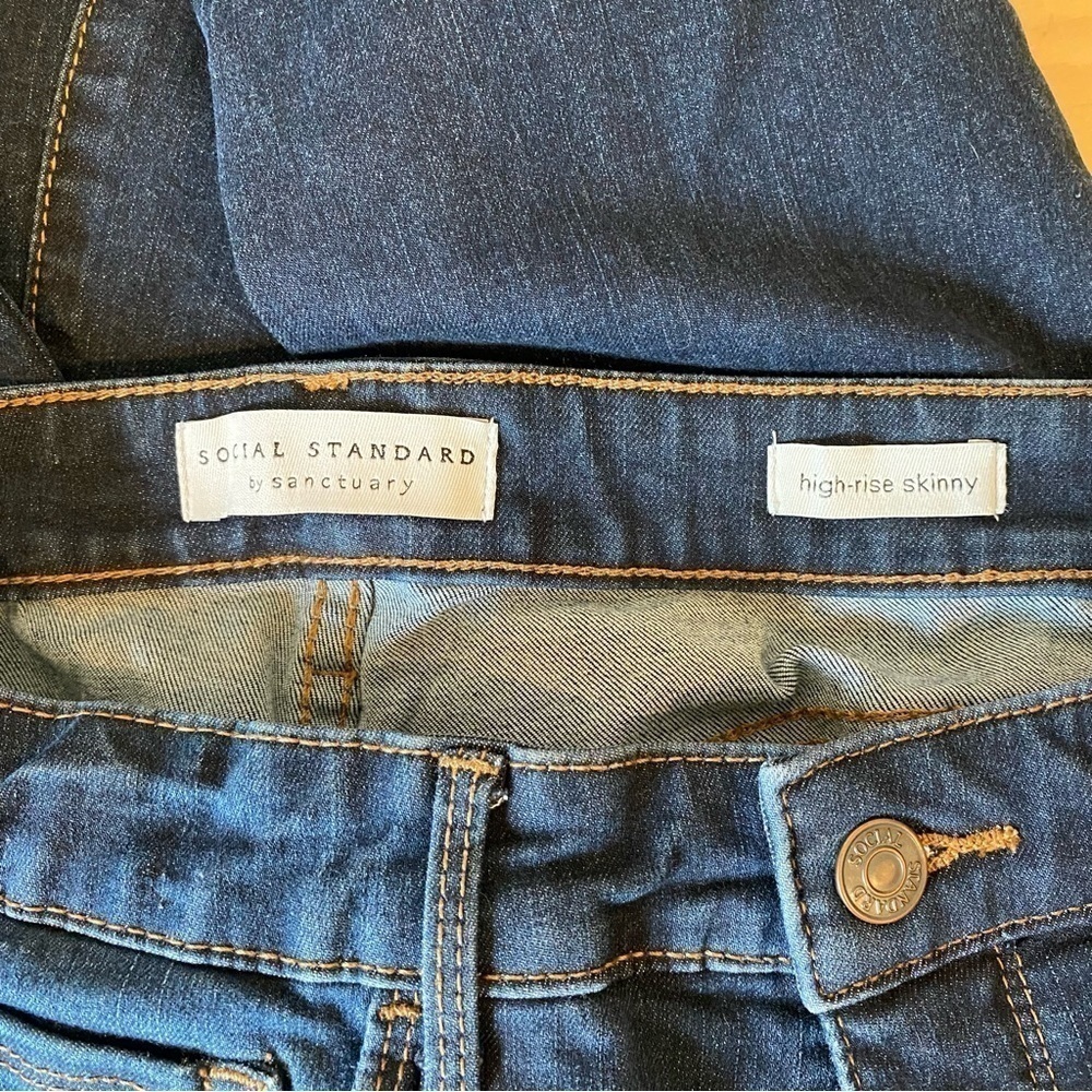 Social Standard by Sanctuary woman's size 6/28 high rise skinny denim jeans - Picture 7 of 7